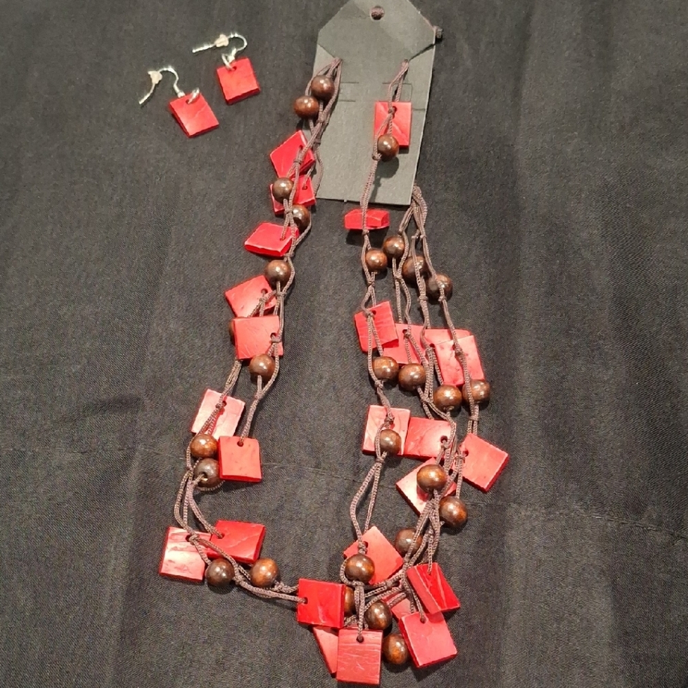 Red and Brown Beaded Necklace and Earring Set - Picture 2 of 2